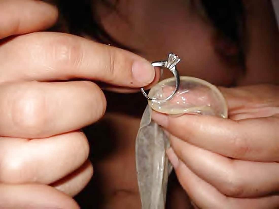 Wedding Ring Cuckold Porn - Das ultimative Cuckolding-Symbol: Der Ehering